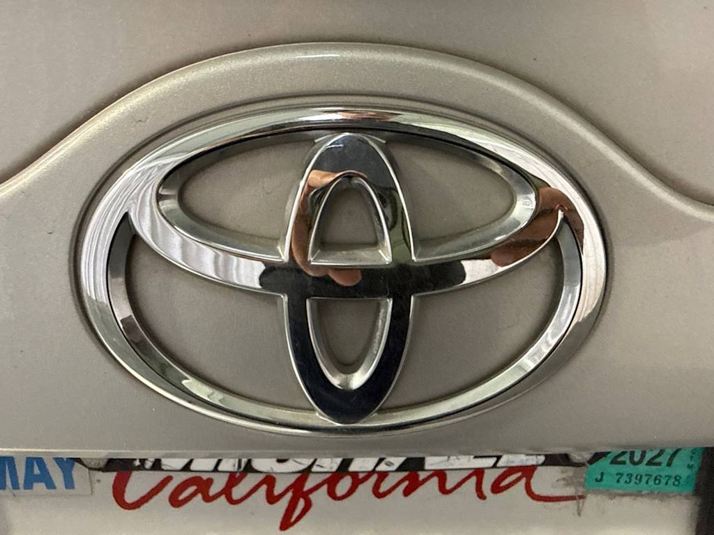 Thumbnail: 2014 Toyota Camry - 18