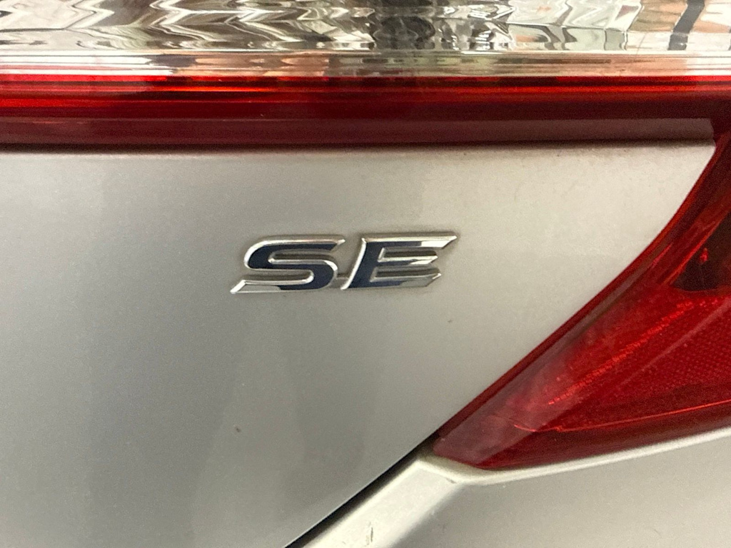 Thumbnail: 2014 Toyota Camry - 19