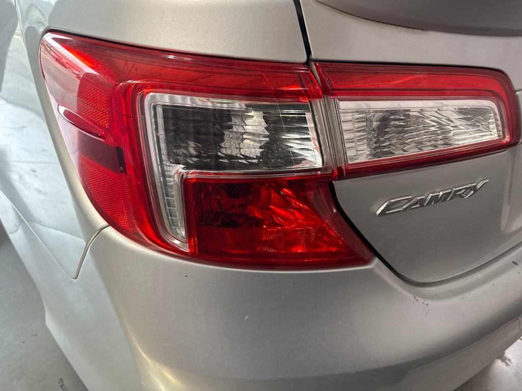 Thumbnail: 2014 Toyota Camry - 17