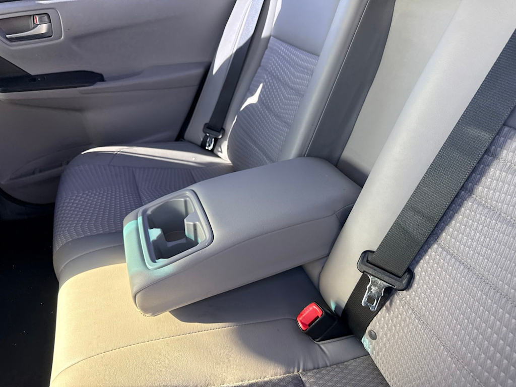 Thumbnail: 2015 Toyota Camry - 21