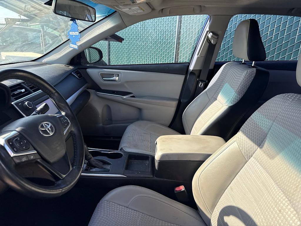 Thumbnail: 2015 Toyota Camry - 8