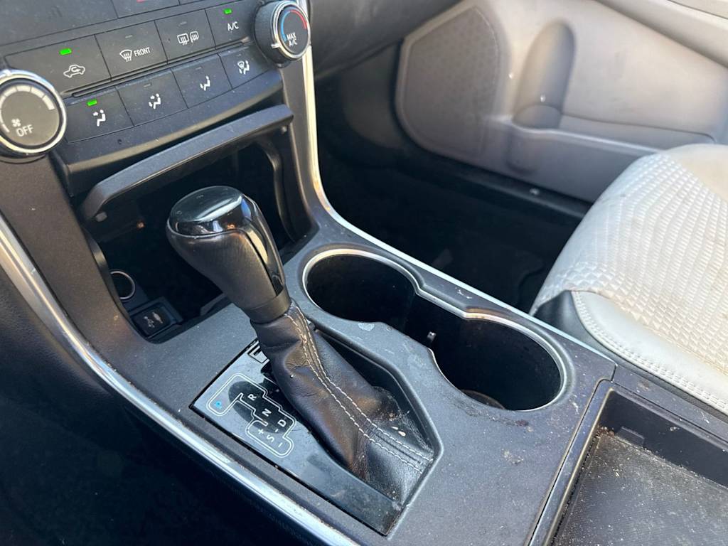 Thumbnail: 2015 Toyota Camry - 11