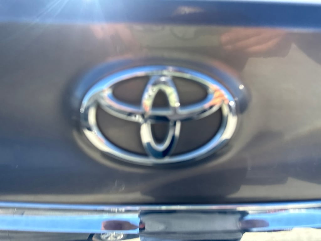 Thumbnail: 2015 Toyota Camry - 17