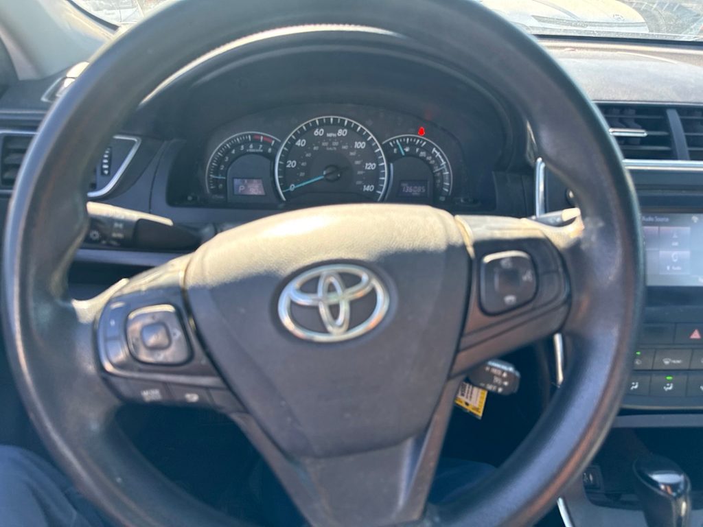 Thumbnail: 2015 Toyota Camry - 23