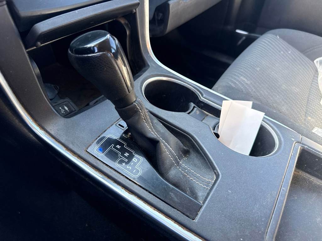 Thumbnail: 2015 Toyota Camry - 10