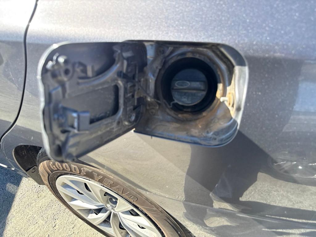 Thumbnail: 2015 Toyota Camry - 5