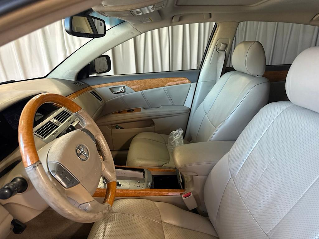 Thumbnail: 2005 Toyota Avalon - 9