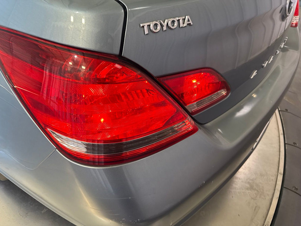 Thumbnail: 2005 Toyota Avalon - 19