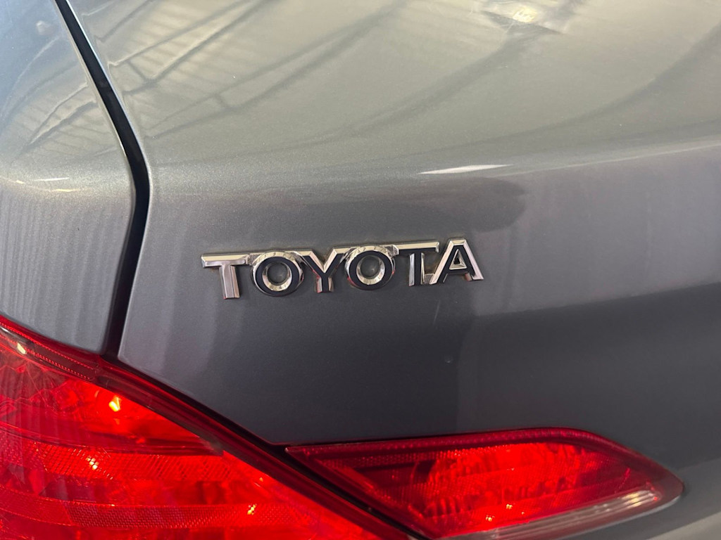 Thumbnail: 2005 Toyota Avalon - 7