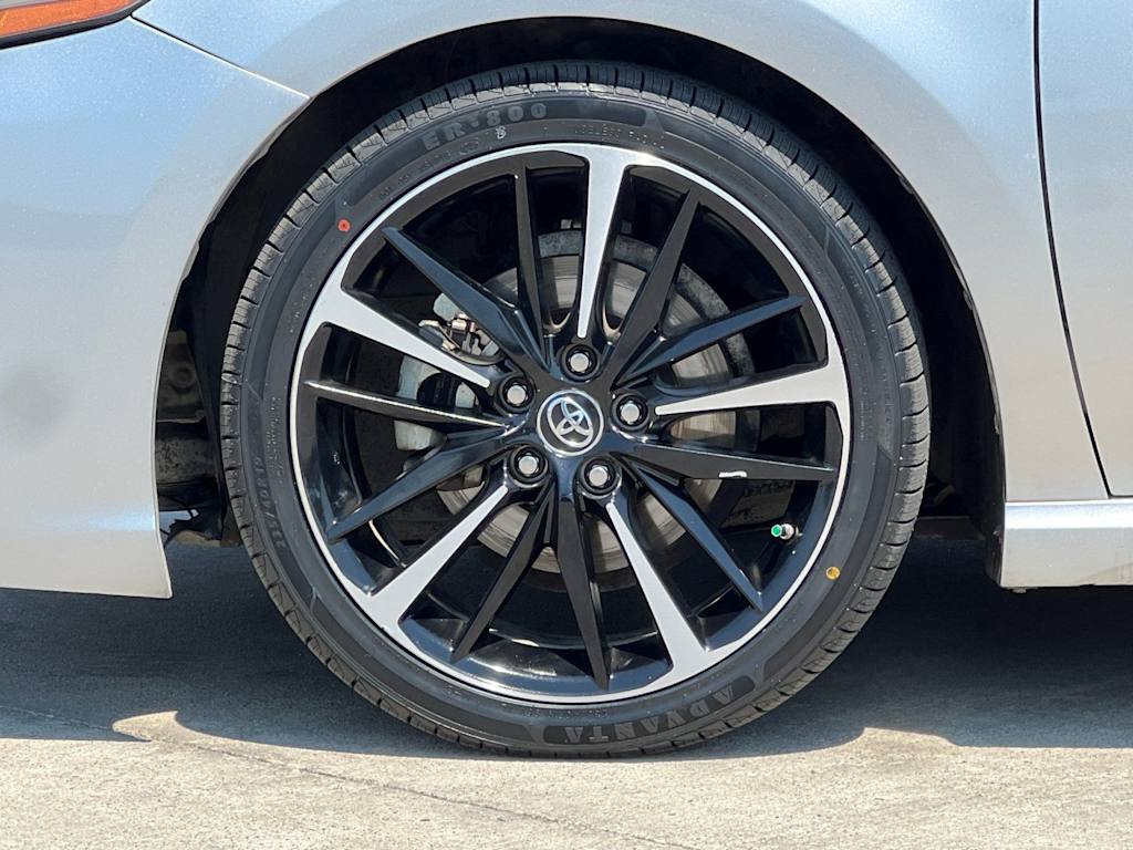 Thumbnail: 2019 Toyota Camry - 8