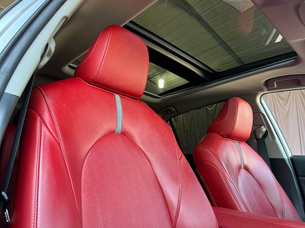 Thumbnail: 2019 Toyota Camry - 23
