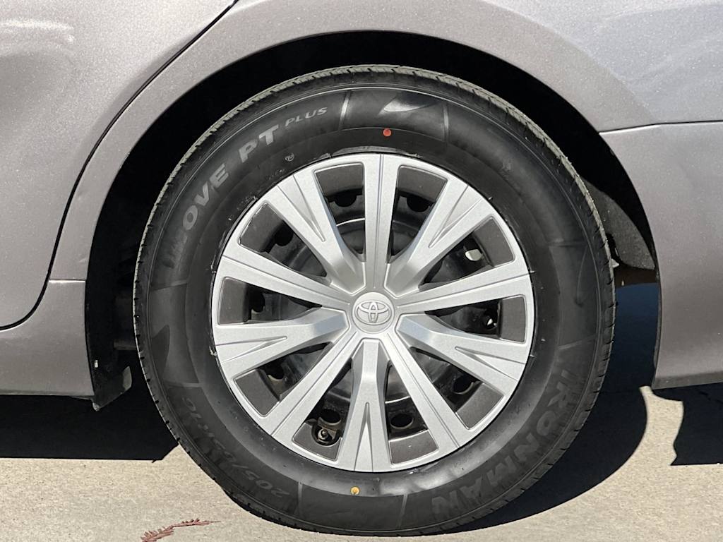 Thumbnail: 2022 Toyota Camry - 8