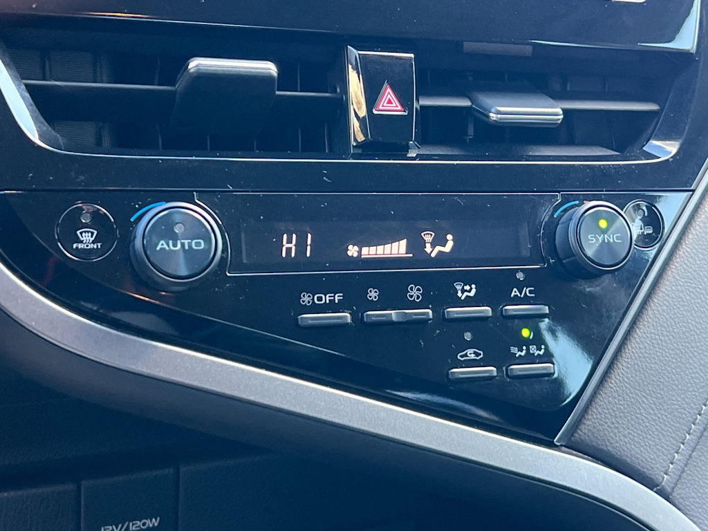 Thumbnail: 2022 Toyota Camry - 25