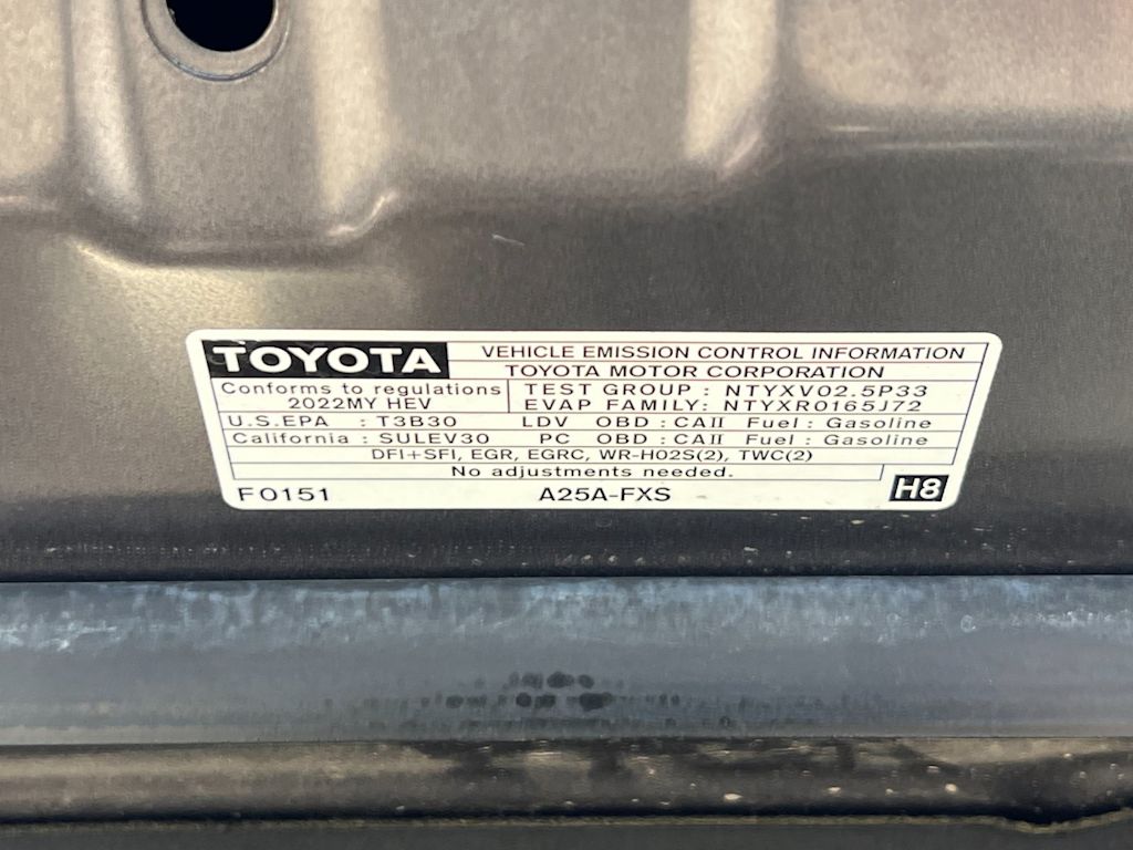 Thumbnail: 2022 Toyota Camry - 18