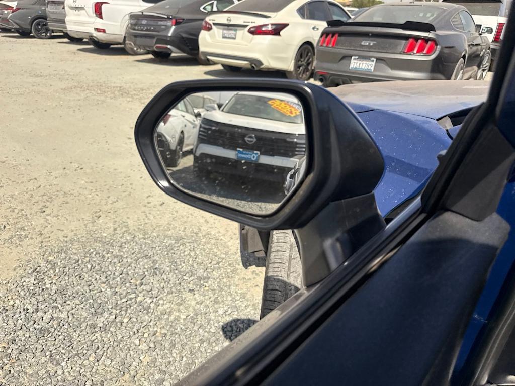 Thumbnail: 2025 Toyota Camry - 22