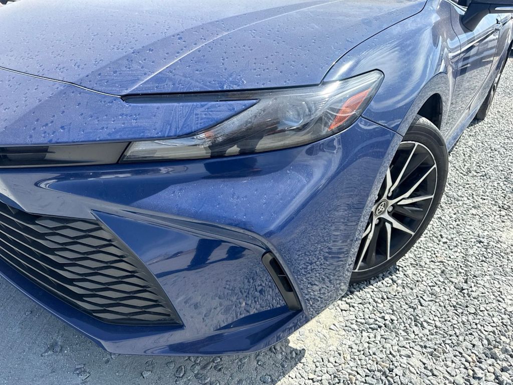Thumbnail: 2025 Toyota Camry - 17