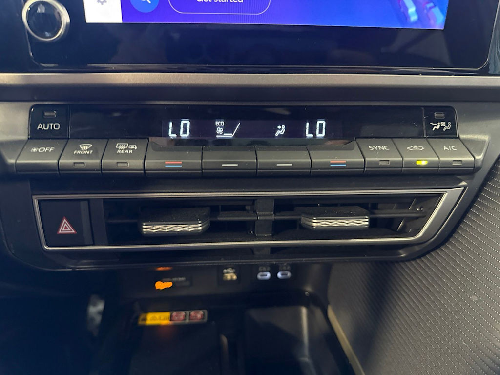 Thumbnail: 2025 Toyota Camry - 30