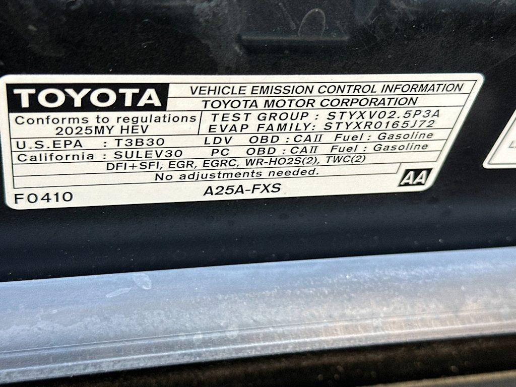 Thumbnail: 2025 Toyota Camry - 17