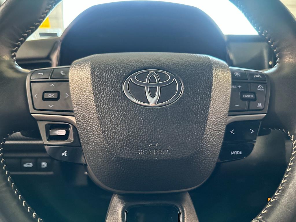 Thumbnail: 2025 Toyota Camry - 27