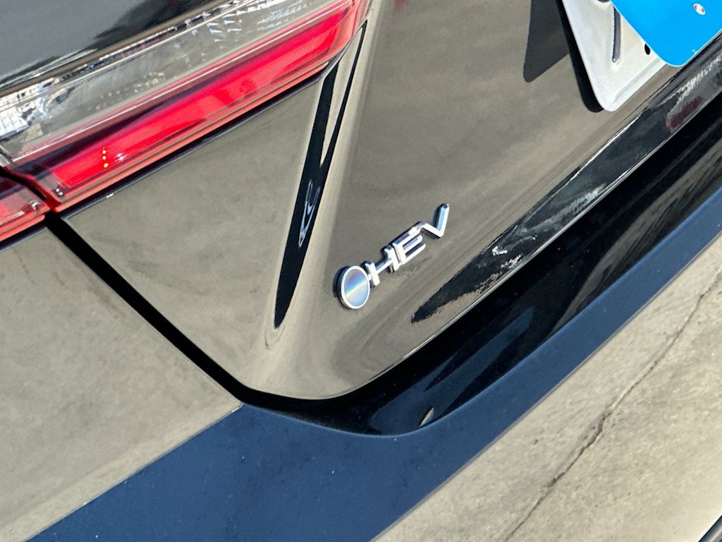Thumbnail: 2025 Toyota Camry - 28
