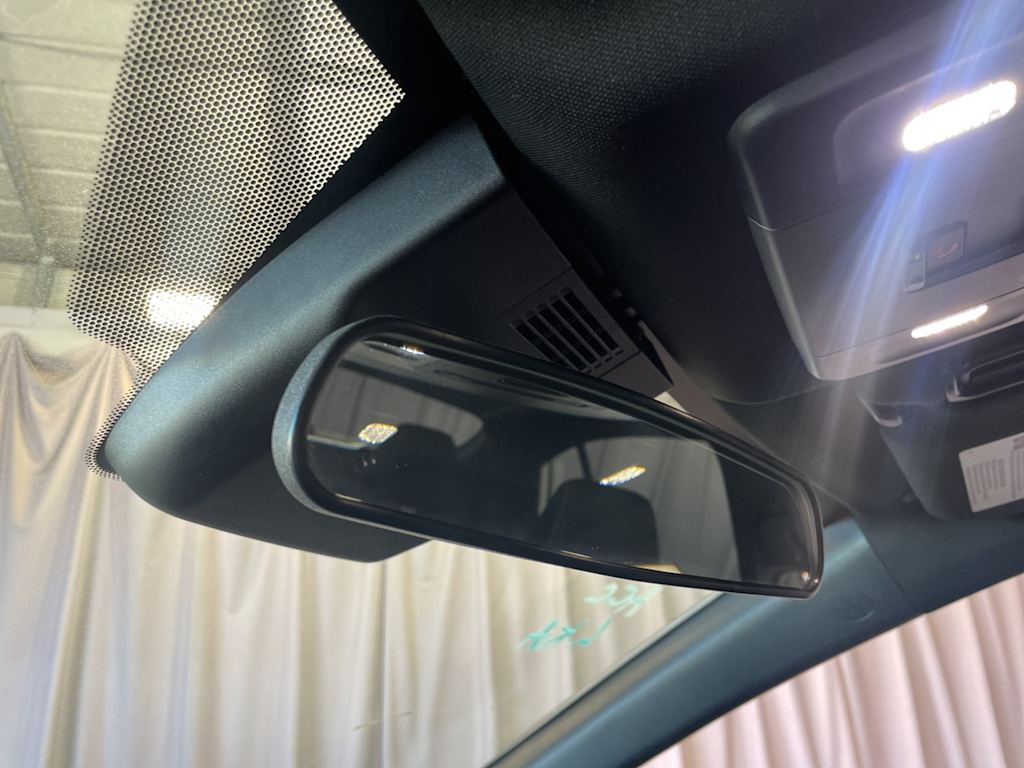 Thumbnail: 2025 Toyota Camry - 28