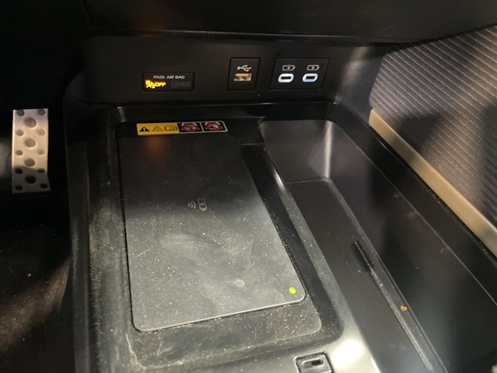 Thumbnail: 2025 Toyota Camry - 10