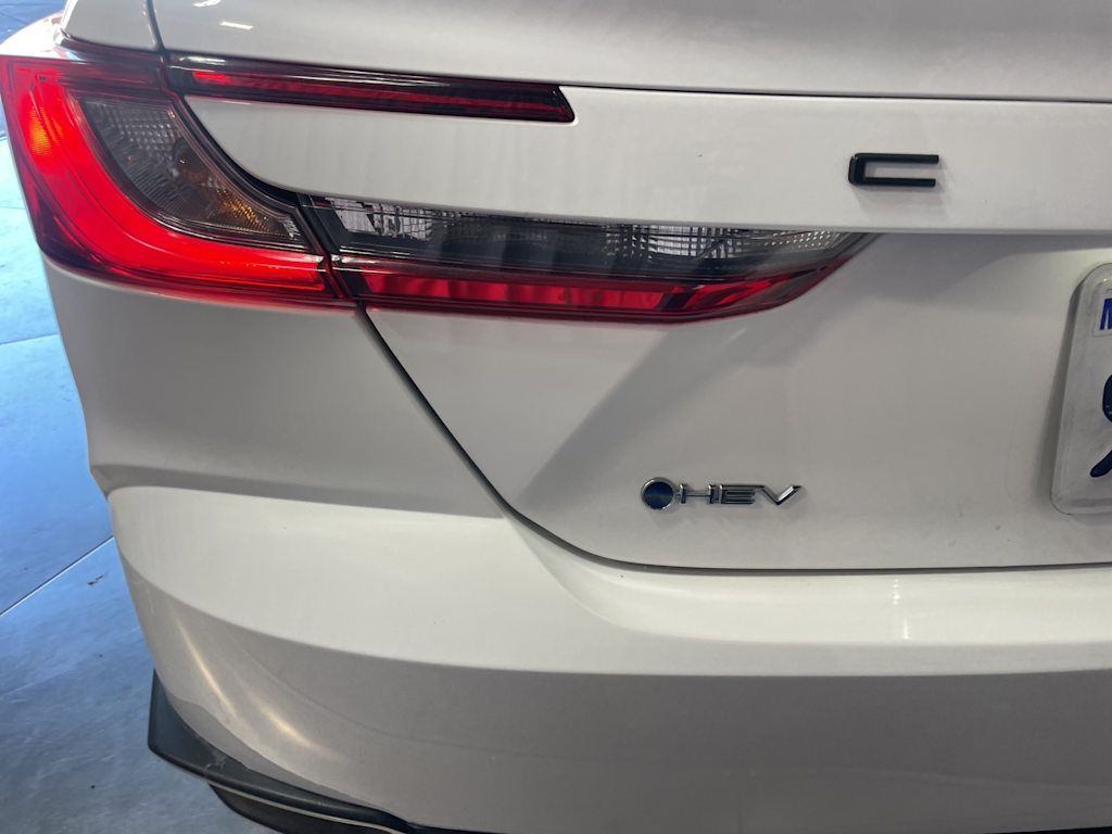 Thumbnail: 2025 Toyota Camry - 24