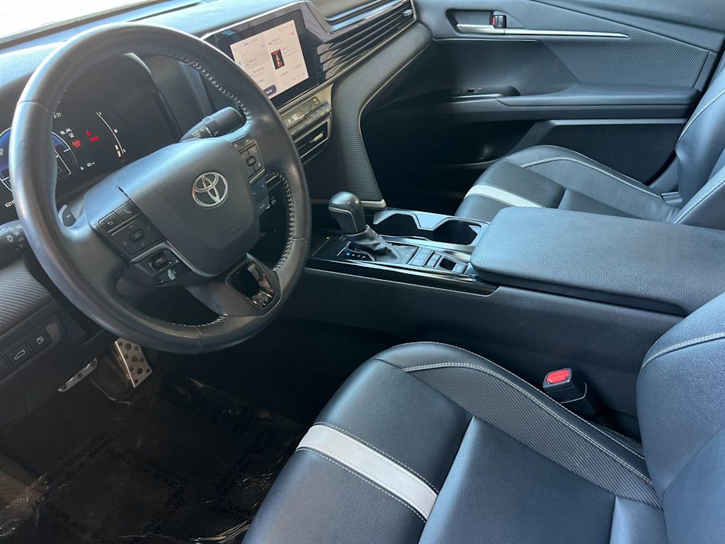 Thumbnail: 2025 Toyota Camry - 9
