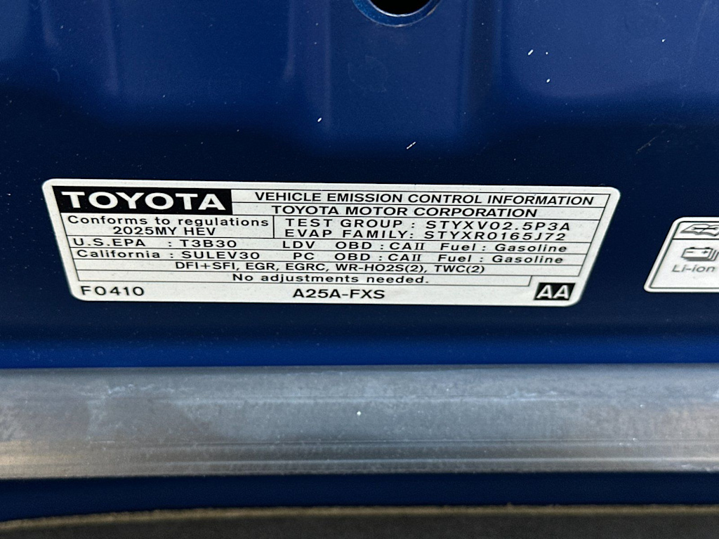 Thumbnail: 2025 Toyota Camry - 18