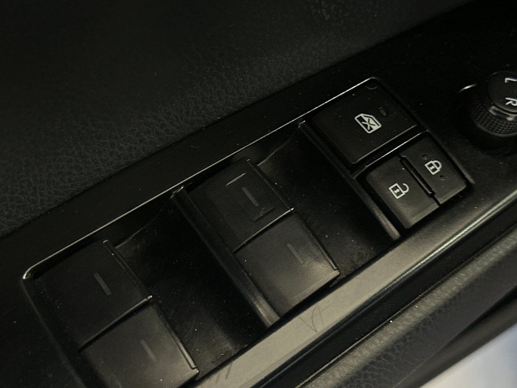Thumbnail: 2025 Toyota Camry - 23