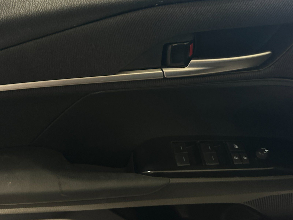 Thumbnail: 2025 Toyota Camry - 22