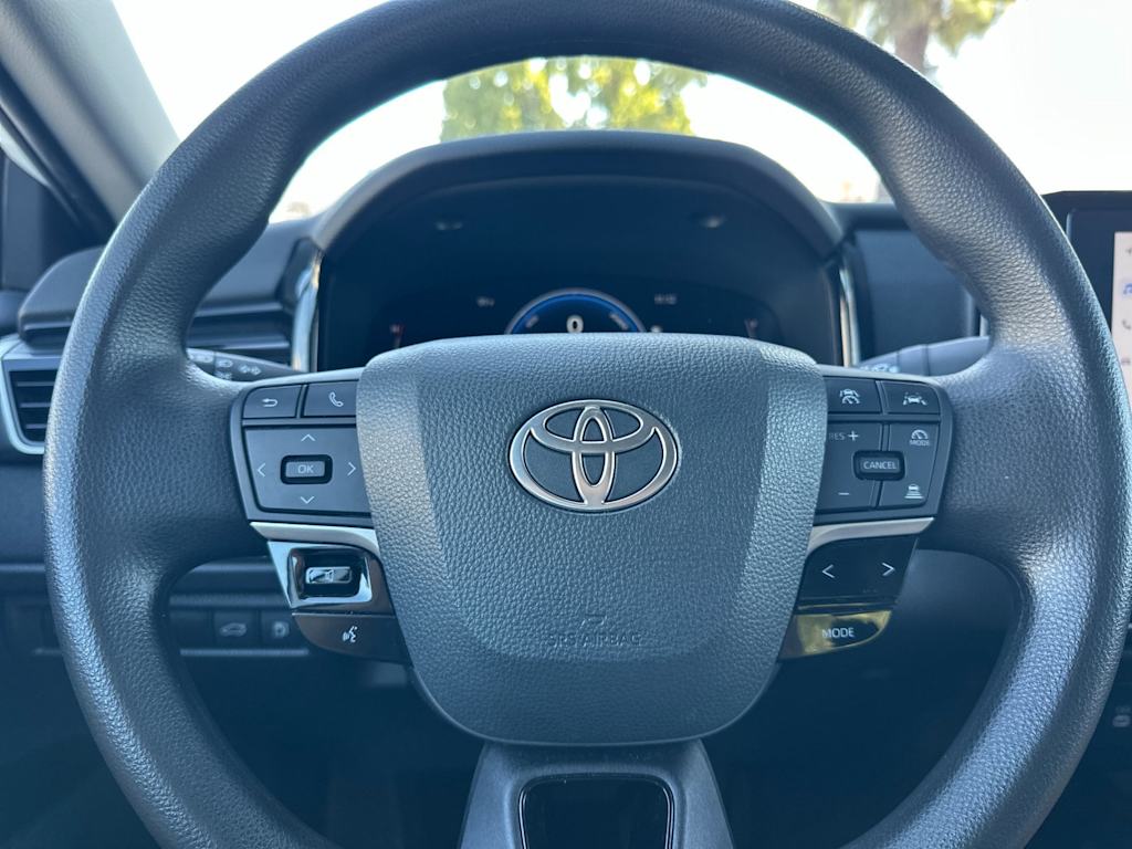 Thumbnail: 2025 Toyota Camry - 27