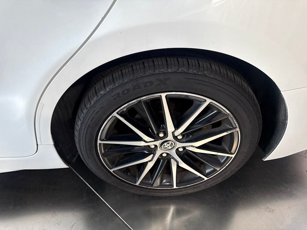 Thumbnail: 2022 Toyota Camry - 8