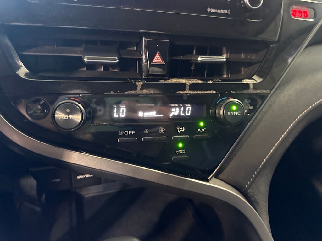 Thumbnail: 2022 Toyota Camry - 29