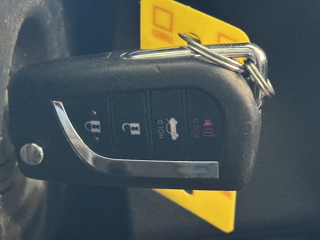 Thumbnail: 2023 Toyota Camry - 17