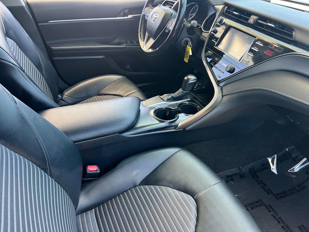 Thumbnail: 2020 Toyota Camry - 12