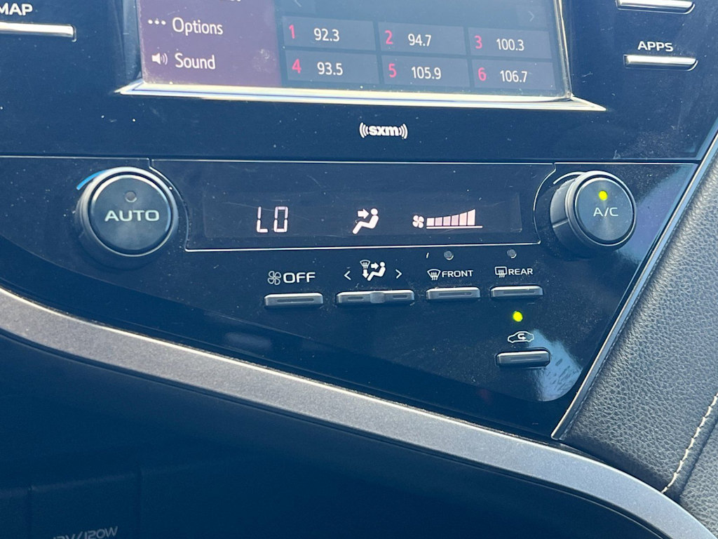 Thumbnail: 2020 Toyota Camry - 25