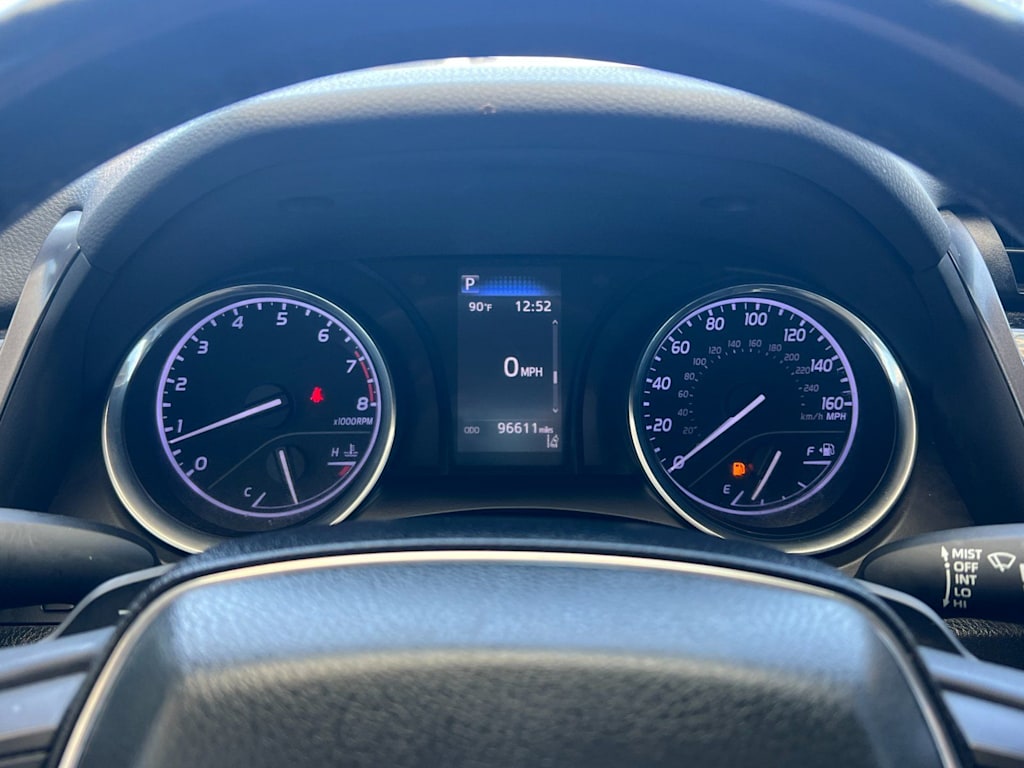 Thumbnail: 2020 Toyota Camry - 15