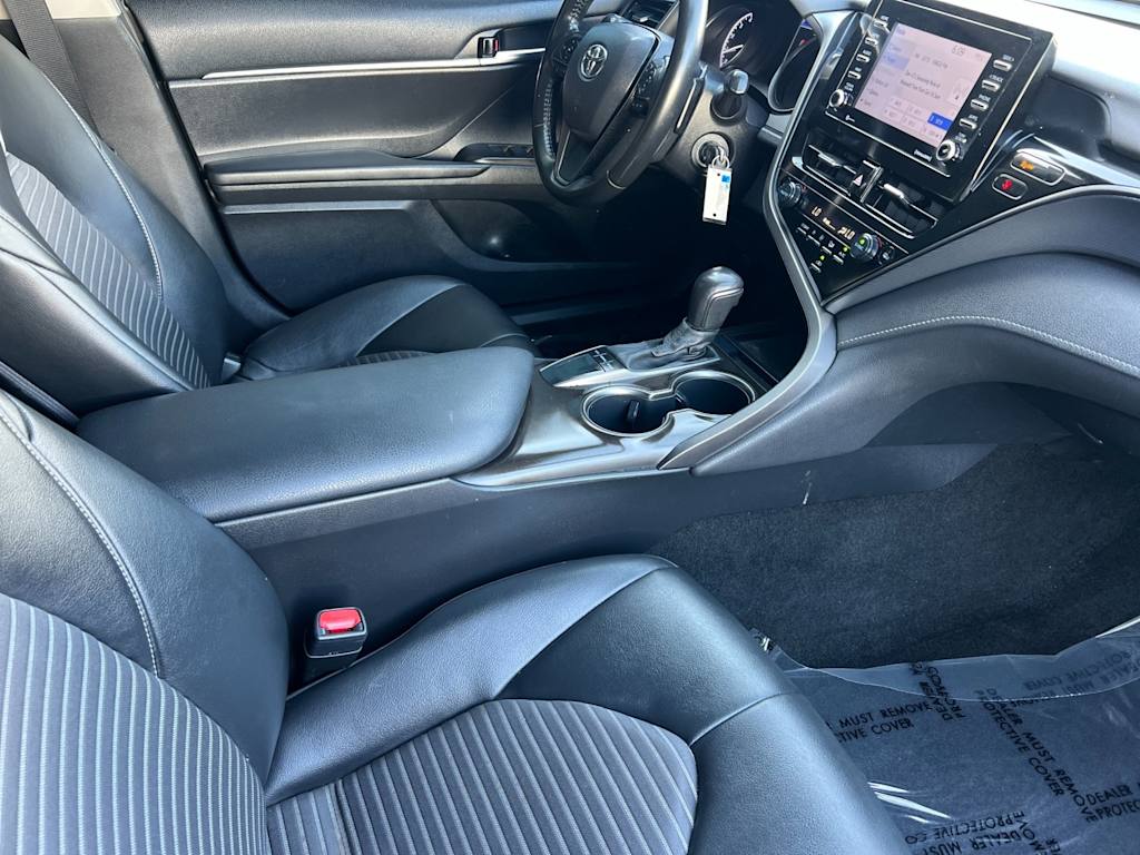 Thumbnail: 2022 Toyota Camry - 10