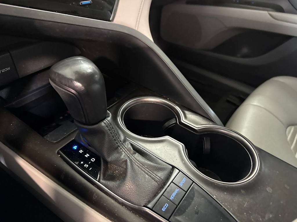 Thumbnail: 2023 Toyota Camry - 10