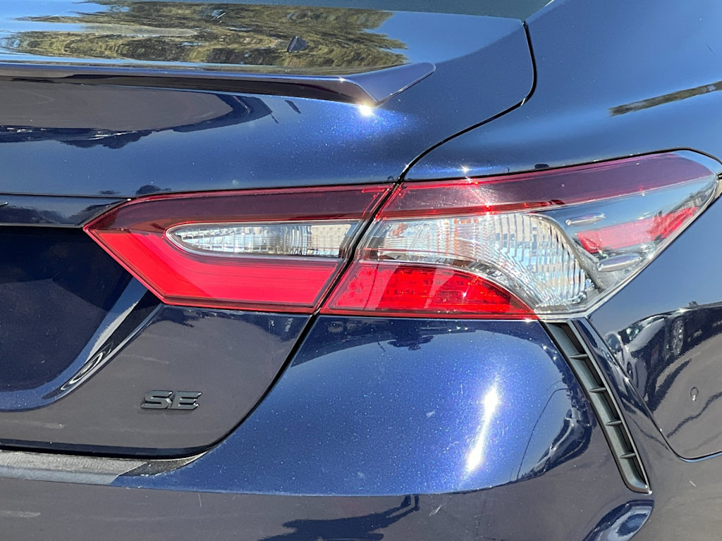 2022 Toyota Camry SE 27