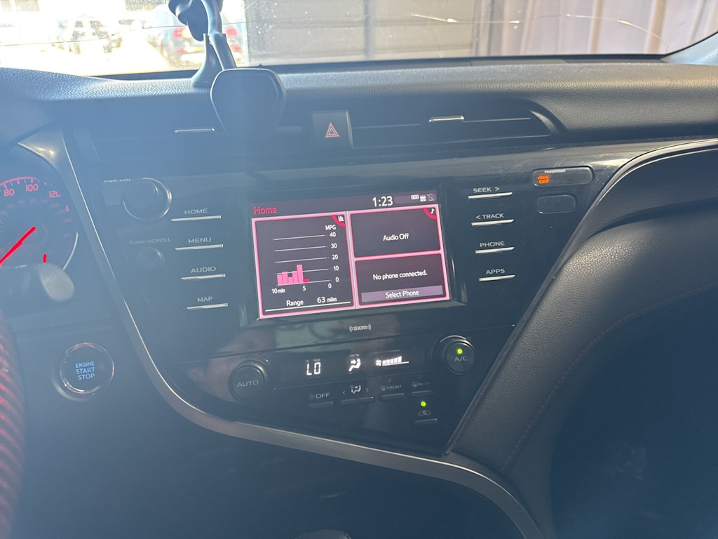 Thumbnail: 2020 Toyota Camry - 22