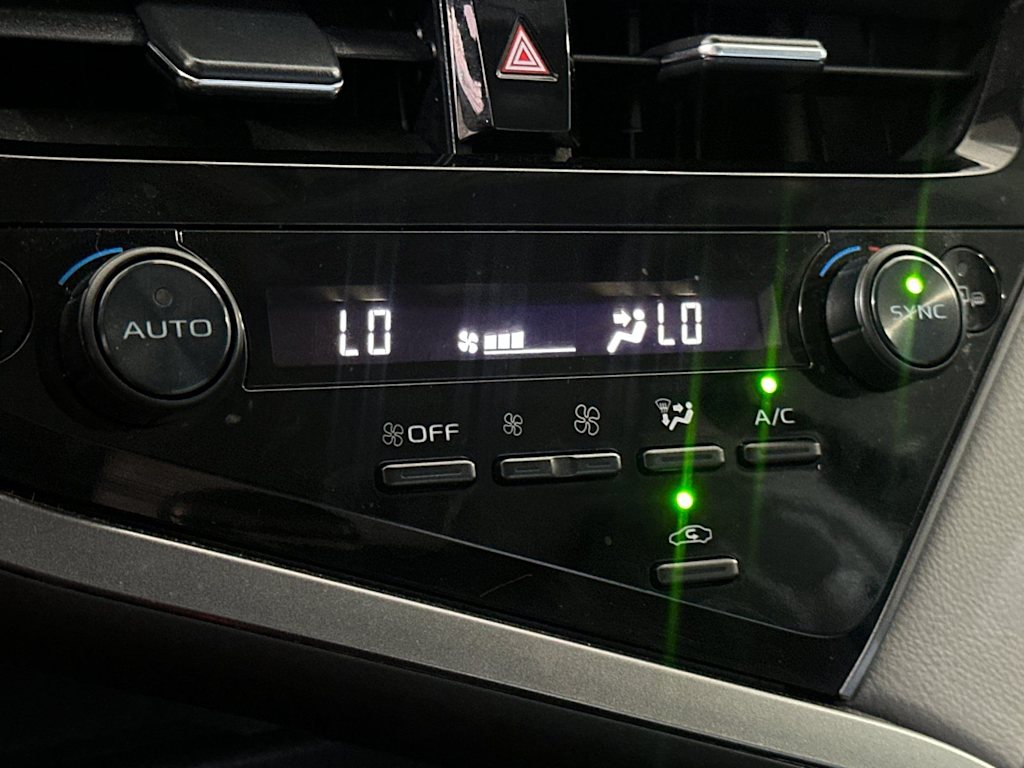 Thumbnail: 2023 Toyota Camry - 25