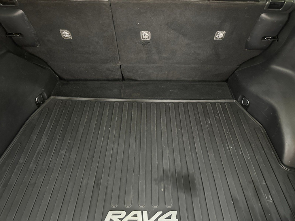 Thumbnail: 2023 Toyota RAV4 - 17