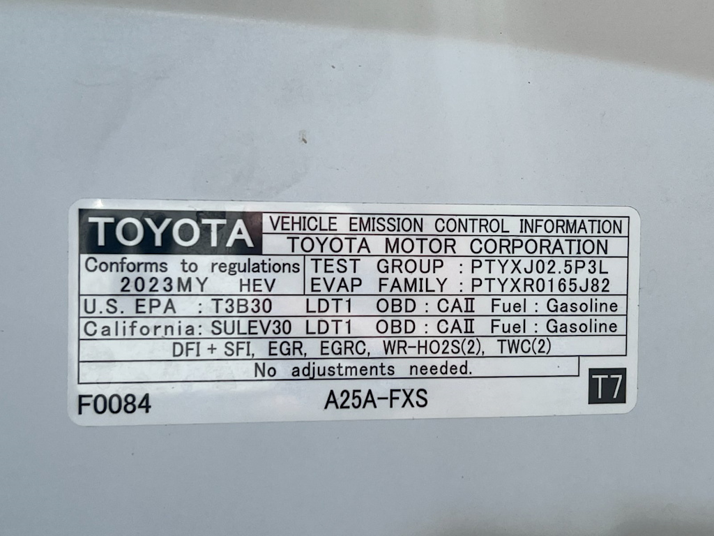 Thumbnail: 2023 Toyota RAV4 - 19