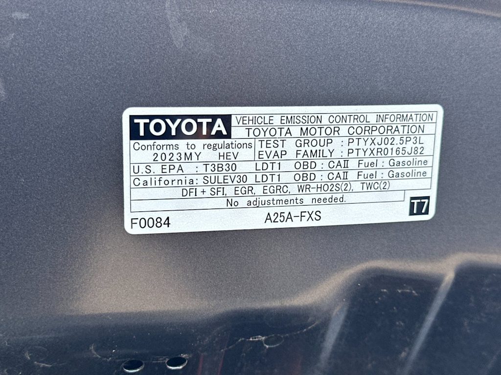 Thumbnail: 2023 Toyota RAV4 - 18