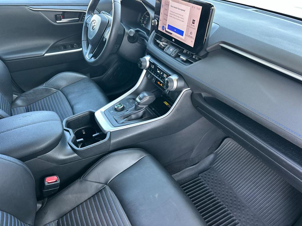 Thumbnail: 2023 Toyota RAV4 - 12
