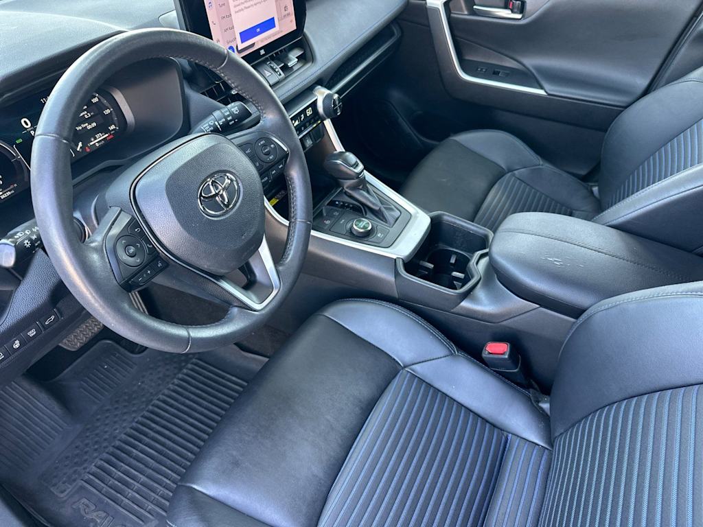 Thumbnail: 2023 Toyota RAV4 - 9