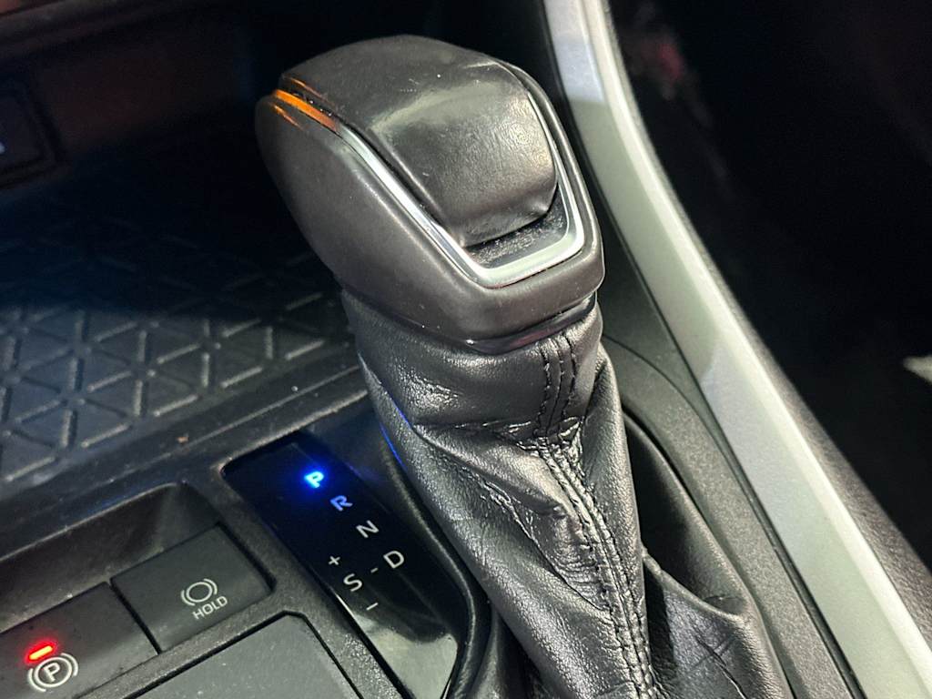 Thumbnail: 2021 Toyota RAV4 - 15