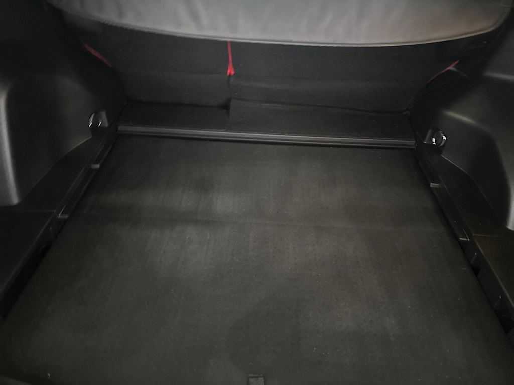 Thumbnail: 2021 Toyota RAV4 - 17